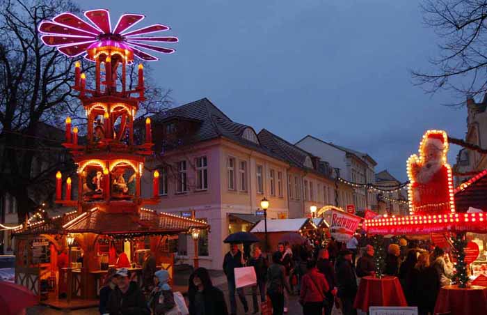 Potsdamer Weihnachtsmarkt erˆffnet